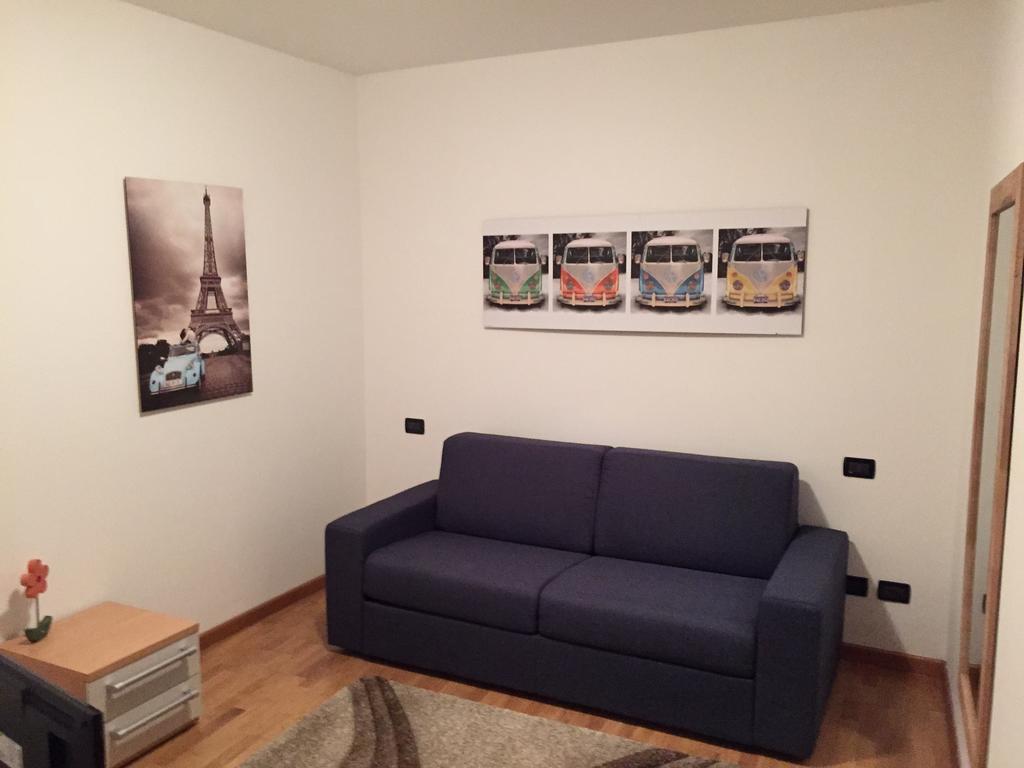 One-Bedroom Apartment,233226748:JPEG